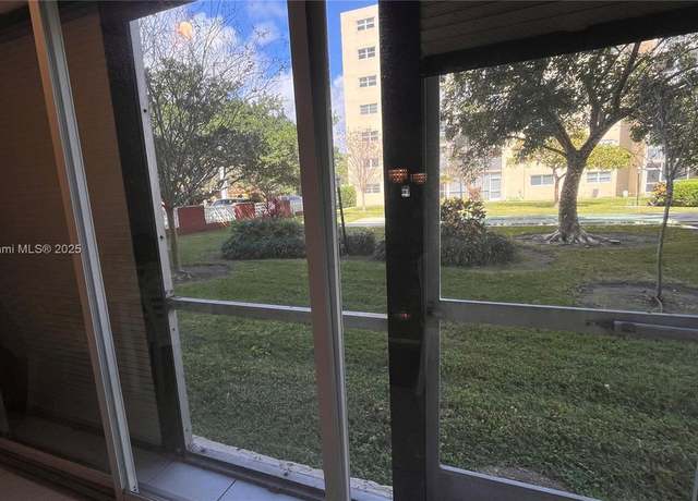 Property at 610 NE 12th Ave #102, Hallandale Beach, FL 33009, 2 beds, 2 baths