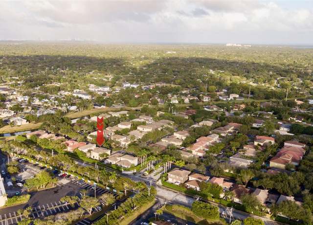 Property at 16120 SW 91st Ct, Palmetto Bay, FL 33157, 5 beds, 3 baths