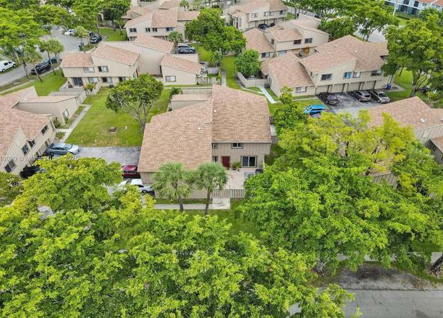 Property at 5613 NW 21st St Unit 8-B, Lauderhill, FL 33313, 2 beds, 1.5 baths