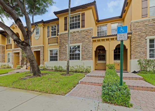 Property at 9219 SW 227th St #9, Cutler Bay, FL 33190, 3 beds, 2.5 baths