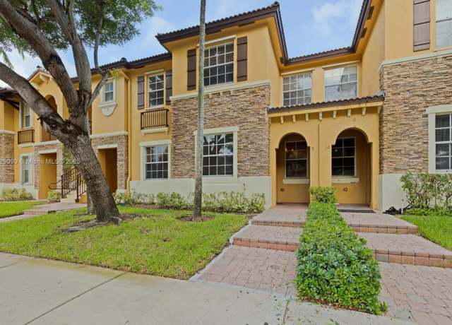 Property at 9219 SW 227th St #9, Cutler Bay, FL 33190, 3 beds, 2.5 baths