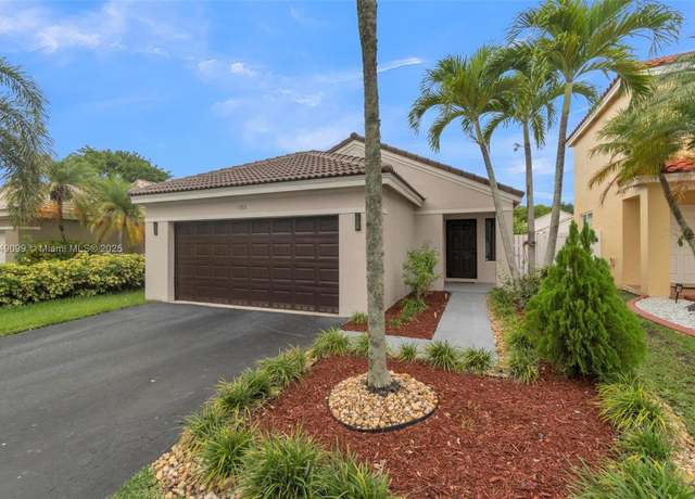 Property at 1592 S Salerno Cir, Weston, FL 33327, 3 beds, 2 baths