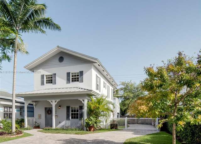 Property at 106 Florida Ave, Coral Gables, FL 33133, 3 beds, 3.5 baths