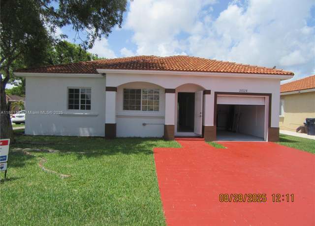 Property at 28524 SW 130th Pl, Homestead, FL 33033, 3 beds, 2 baths