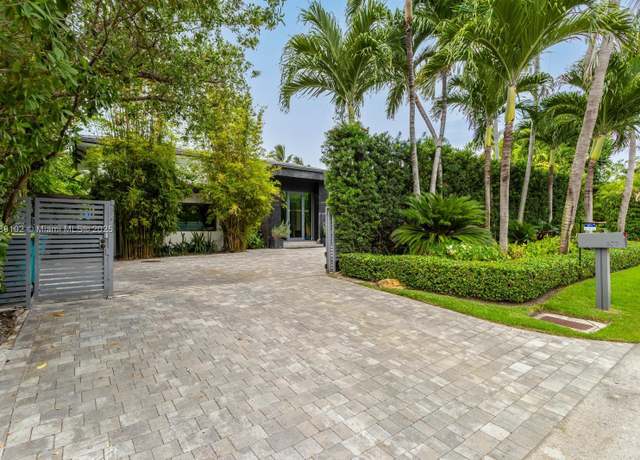 Property at 635 Curtiswood Dr, Key Biscayne, FL 33149, 7 beds, 6 baths