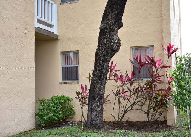 Property at 9360 Sunrise Lakes Blvd #112, Sunrise, FL 33322, 2 beds, 2 baths