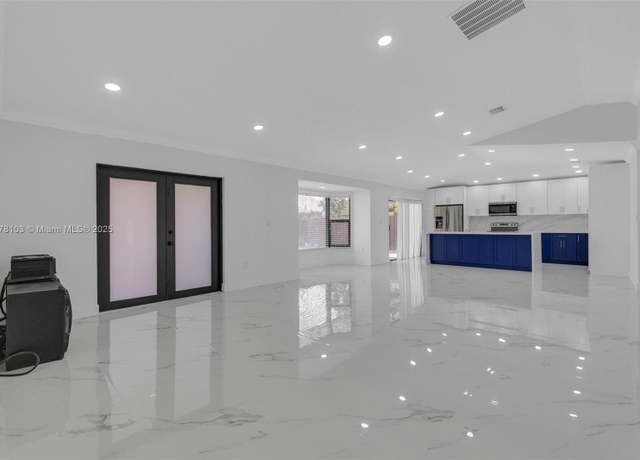 Property at 15261 SW 139th St, Miami, FL 33196, 5 beds, 3 baths