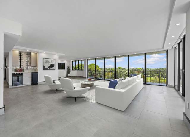 Property at 700 Coral Way #5, Coral Gables, FL 33134, 2 beds, 3 baths