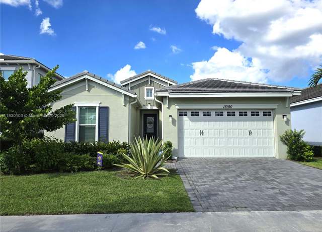 Property at 16190 Melogold Dr, Loxahatchee, FL 33470, 3 beds, 2 baths
