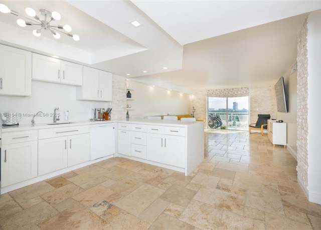 Property at 437 Golden Isles Dr Unit 8D, Hallandale Beach, FL 33009, 2 beds, 2 baths