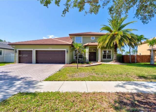 Property at 16372 N Segovia Cir N, Fort Lauderdale, FL 33331, 5 beds, 3 baths