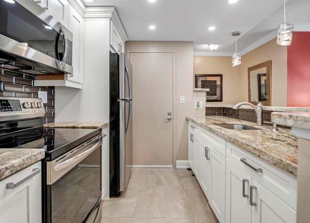 Property at 720 Bayshore Dr #804, Fort Lauderdale, FL 33304, 2 beds, 2 baths