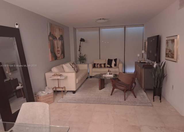 Property at 1450 Brickell Bay Dr #308, Miami, FL 33131, 1 bed, 2 baths