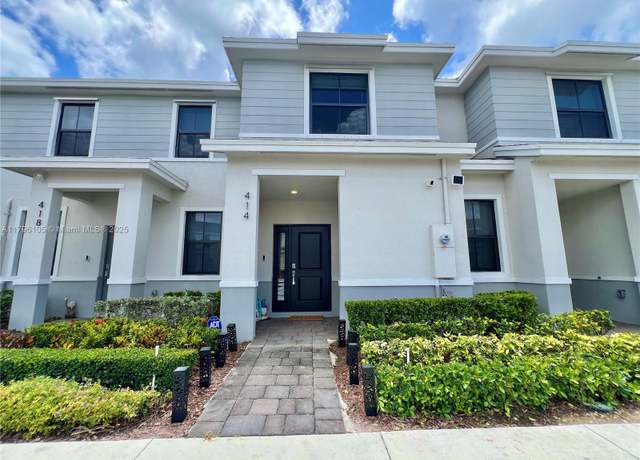 Property at 414 NE 12th St, Florida City, FL 33034, 3 beds, 3 baths