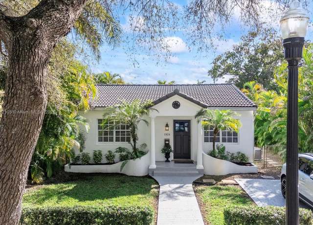 Property at 1934 Jefferson St, Hollywood, FL 33020, 5 beds, 5 baths