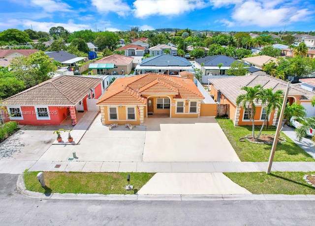 Property at 13256 SW 276th Ln, Homestead, FL 33032, 4 beds, 2 baths