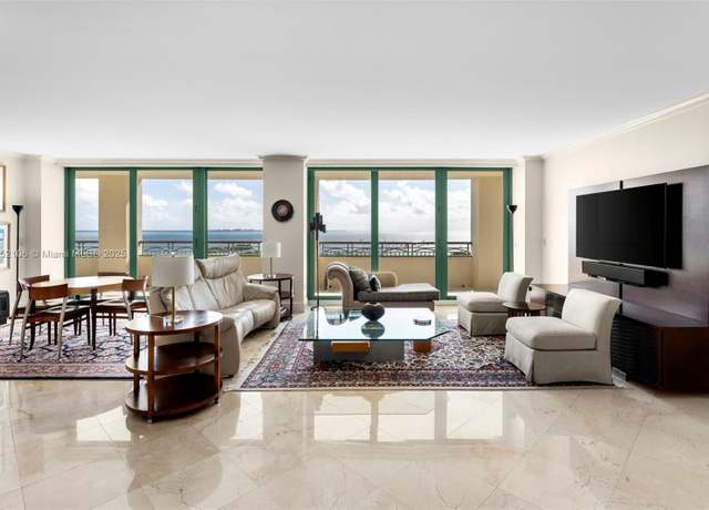 Property at 3400 SW 27th Ave #1902, Miami, FL 33133, 3 beds, 2.5 baths