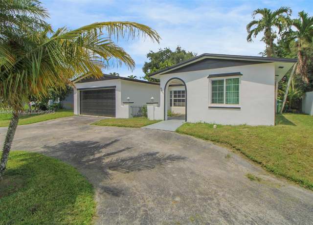 Property at 9411 NW 19th St, Pembroke Pines, FL 33024, 4 beds, 2 baths