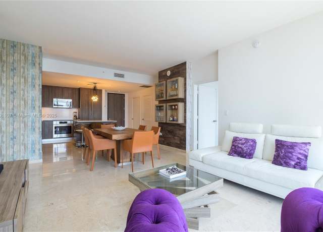 Property at 88 SW 7th St #3405, Miami, FL 33130, 2 beds, 2 baths