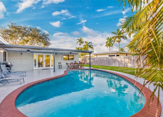 Property at 6600 NE 20th Way, Fort Lauderdale, FL 33308, 4 beds, 3 baths