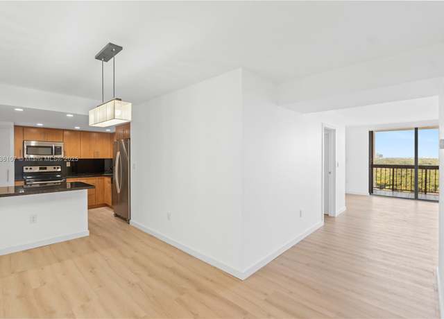 Property at 2333 Brickell Ave #1908, Miami, FL 33129, 1 bed, 1.5 baths