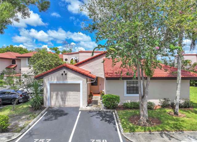 Property at 9093 W Sunrise Blvd, Plantation, FL 33322, 3 beds, 2 baths
