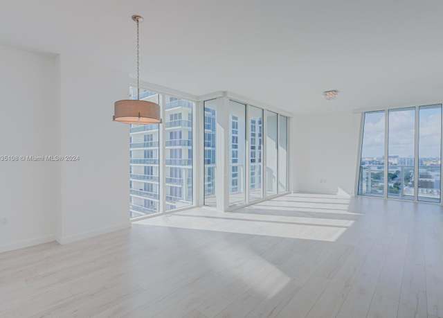 Property at 601 NE 27th St #1502, Miami, FL 33137, 2 beds, 2 baths
