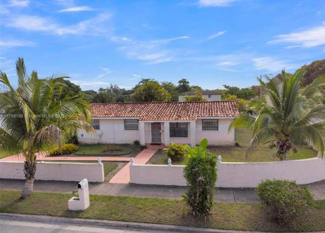 Property at 17855 SW 105th Ave, Miami, FL 33157, 4 beds, 2 baths