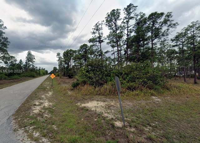 Property at 1006 E 13th St, FL 33972