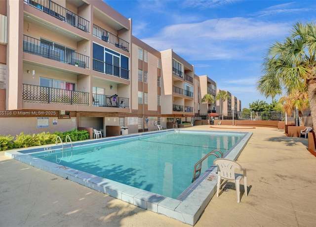 Property at 1900 W 68th St Unit C203, Hialeah, FL 33014, 1 bed, 1.5 baths