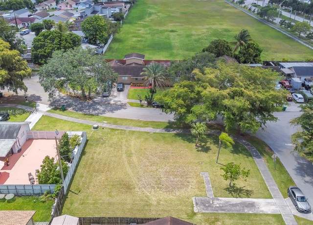 Property at 17121 SW 116th Ave, Miami, FL 33157