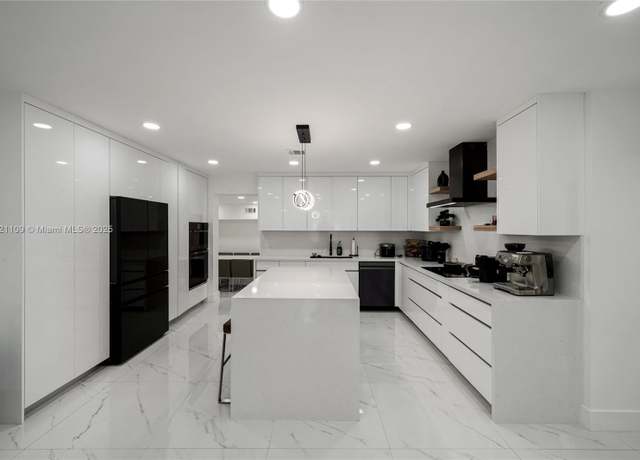Property at 571 Raven Ave, Miami Springs, FL 33166, 3 beds, 2 baths