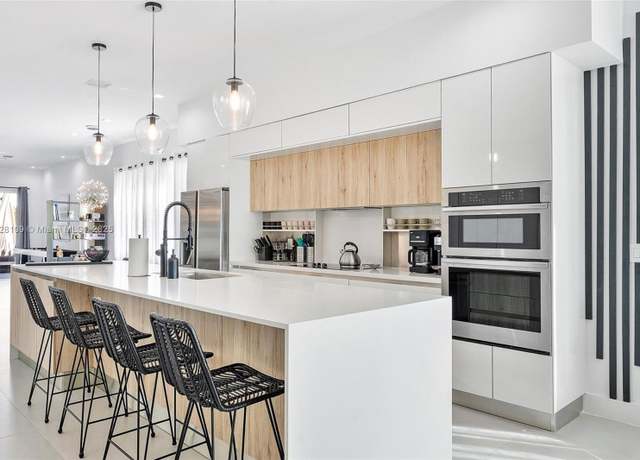 Property at 3245 SW 23rd St Unit B, Miami, FL 33145, 4 beds, 4 baths