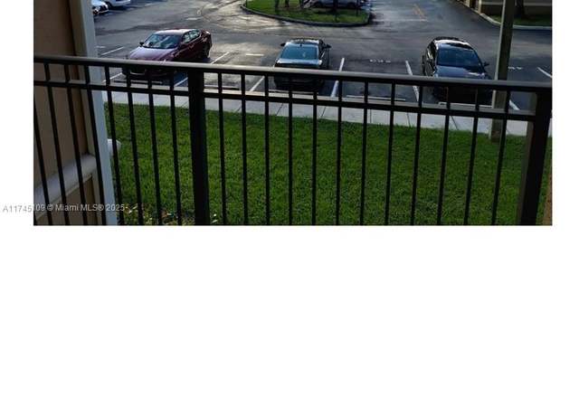Property at 215 SW 117th Ter #14205, Pembroke Pines, FL 33025, 2 beds, 2 baths