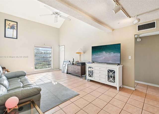 Property at 1650 S Le Jeune Rd #303, Coral Gables, FL 33134, 1 bed, 1 bath