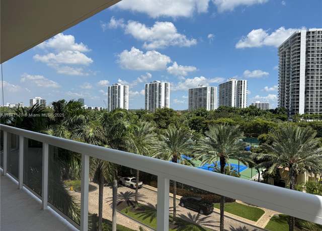 Property at 20185 E Country Club Dr #510, Aventura, FL 33180, 3 beds, 2 baths
