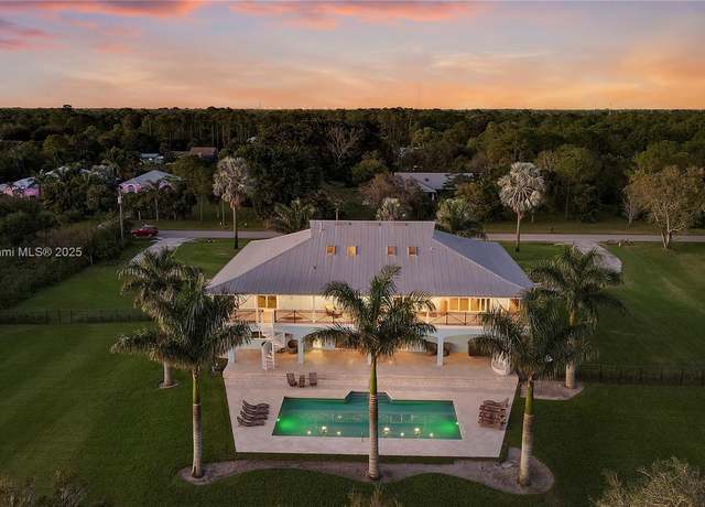 Property at 11555 SW Meadowlark Cir, Stuart, FL 34997, 5 beds, 4 baths