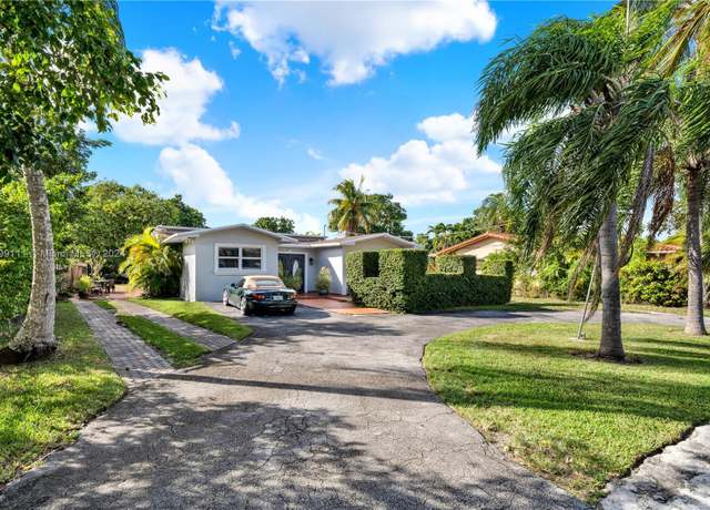 Property at 3500 SW 108th Ave, Miami, FL 33165, 4 beds, 3 baths
