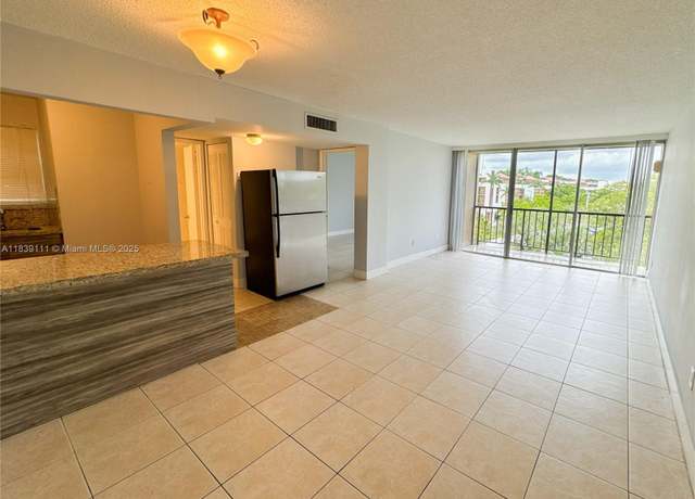 Property at 8840 Fontainebleau Blvd #402, Miami, FL 33172, 1 bed, 1 bath