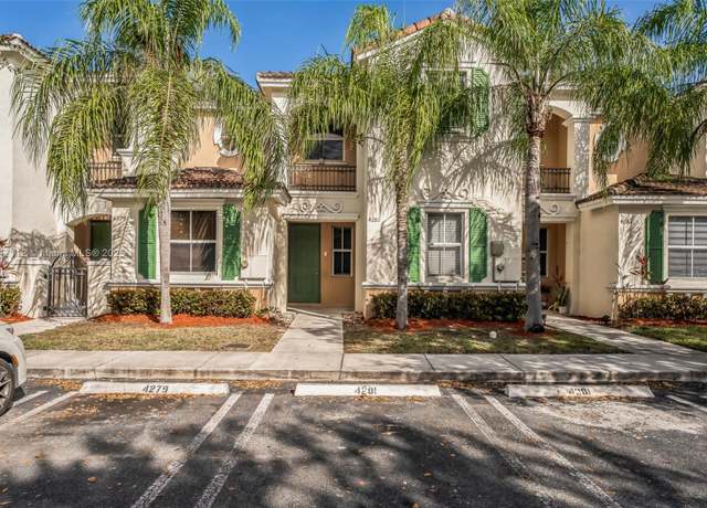 Property at 4281 NE 9th St, Homestead, FL 33033, 4 beds, 3 baths