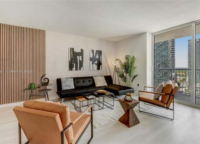 Property at 1200 Brickell Bay Dr #2424, Miami, FL 33131, 3 beds, 2 baths