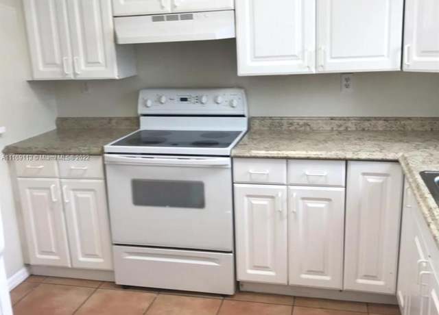 Property at 3281 E Golf Blvd #26, Pompano Beach, FL 33064, 2 beds, 1.5 baths
