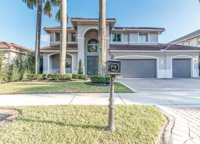 Property at 2426 Deer Creek Rd, Weston, FL 33327, 5 beds, 3 baths