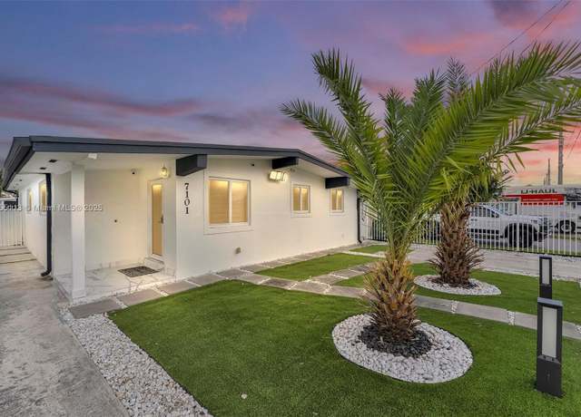 Property at 7101 SW 21st St, Miami, FL 33155, 3 beds, 3 baths