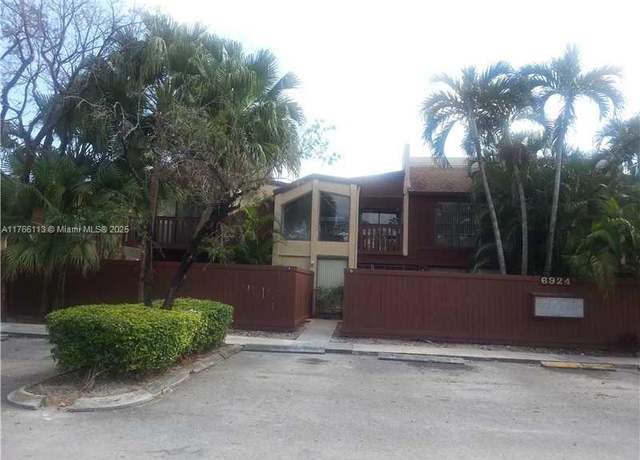 Property at 6924 SW 114th Pl Unit C56, Miami, FL 33173, 3 beds, 2 baths