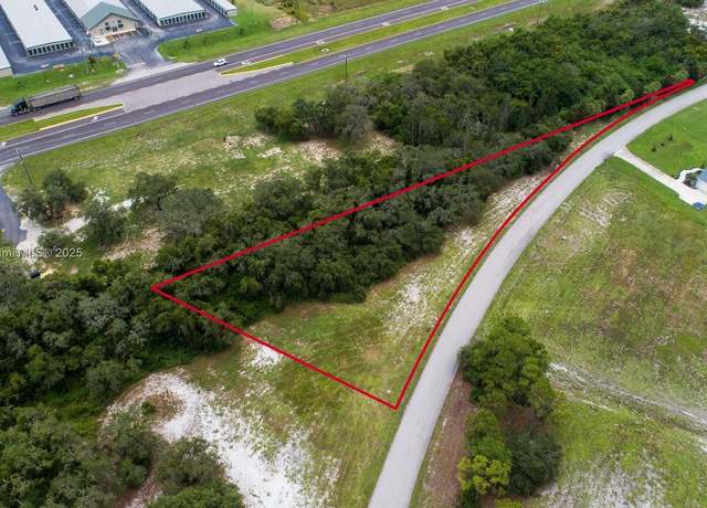 Property at 5036 Lake Regency Dr, Sebring, FL 33875