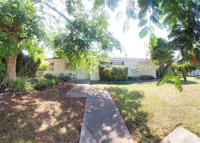 Property at 17860 SW 110th Ct, Miami, FL 33157, 3 beds, 2 baths