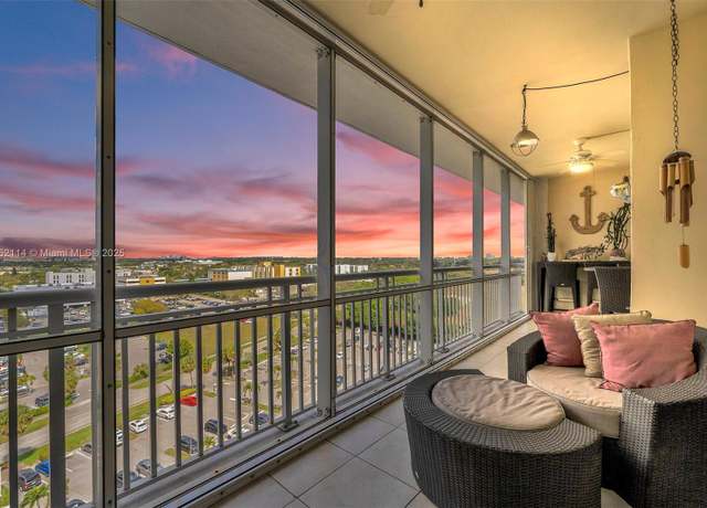 Property at 3800 Hillcrest Dr #1207, Hollywood, FL 33021, 2 beds, 2.5 baths