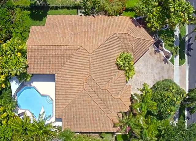 Property at 375 Sabal Way, Weston, FL 33326, 5 beds, 4 baths