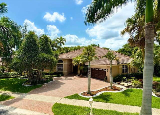 Property at 375 Sabal Way, Weston, FL 33326, 5 beds, 4 baths